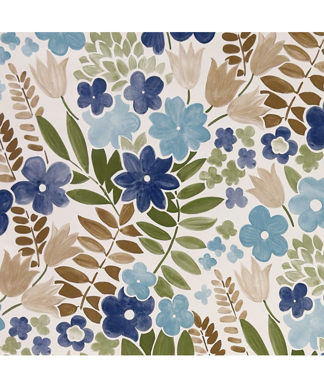 Florale Wachstuch-Tischdecke mit blauen und türkisen Blüten, grünen Blättern und beigen Akzenten auf hellem Hintergrund, lebendiges und frisches Muster für frühlingshafte Tischdekoration