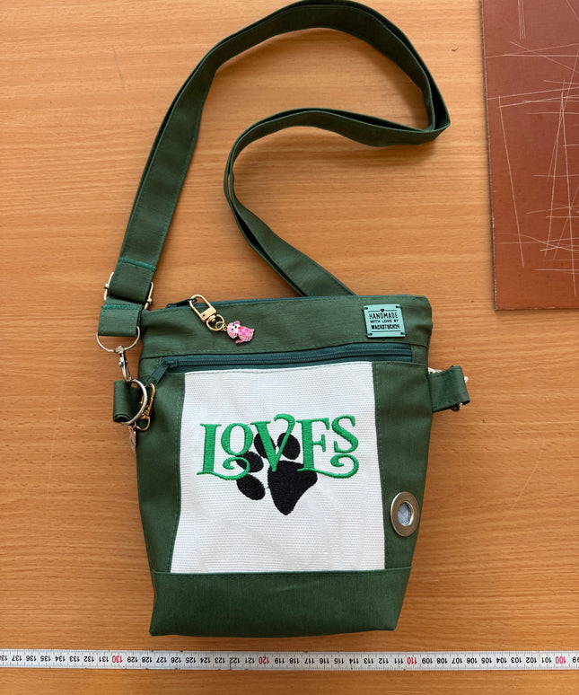 DoggyBag grün dunkelgrün mit Motiv