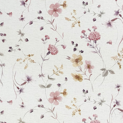 Rechteckige Wachstuch-Tischdecke mit zartem Streublumenmuster in Rosa, Flieder und Gelb auf cremeweißem Hintergrund. Filigrane Blüten, feine Zweige und kleine Blätter verleihen der Tischdecke eine romantische, leichte Ausstrahlung im Landhausstil.