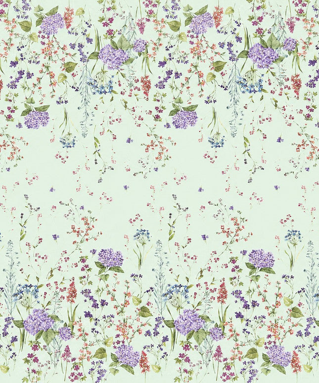 Wachstuchtischdecke mit romantischem Blumenmuster auf mintgrünem Hintergrund. Zarte Wildblumen, filigrane Zweige und Blütenranken in Rosa, Blau, Lila und Rot verteilen sich locker über die Fläche. Große violette Hortensien setzen dekorative Akzente entlang der oberen und unteren Bereiche. Das detailreiche, aquarellartige Dessin wirkt leicht, natürlich und verspielt und verleiht dem Tisch eine frische, florale Ausstrahlung.