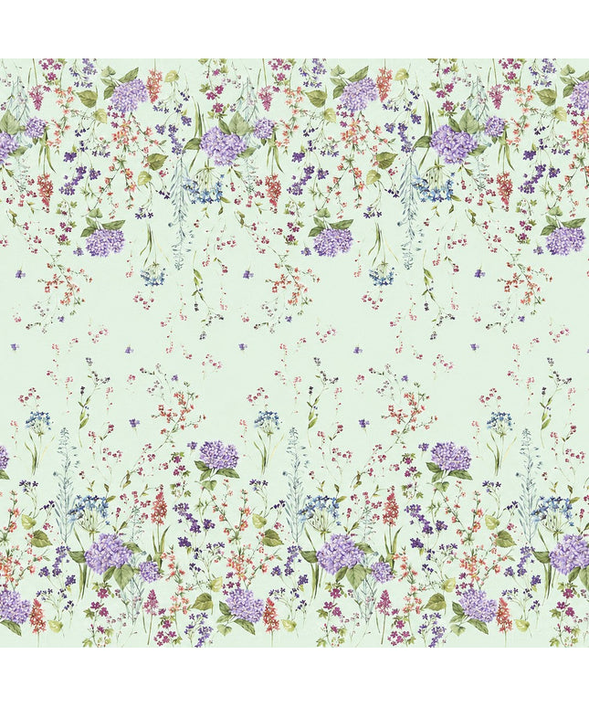 Wachstuchtischdecke mit romantischem Blumenmuster auf mintgrünem Hintergrund. Zarte Wildblumen, filigrane Zweige und Blütenranken in Rosa, Blau, Lila und Rot verteilen sich locker über die Fläche. Große violette Hortensien setzen dekorative Akzente entlang der oberen und unteren Bereiche. Das detailreiche, aquarellartige Dessin wirkt leicht, natürlich und verspielt und verleiht dem Tisch eine frische, florale Ausstrahlung.